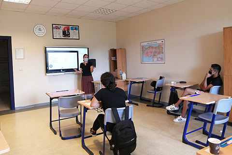 8. ve 12. Sınıf Öğrencilerimizin Online ve Yüz Yüze Eğitimde Sınava Hazırlık Süreci 