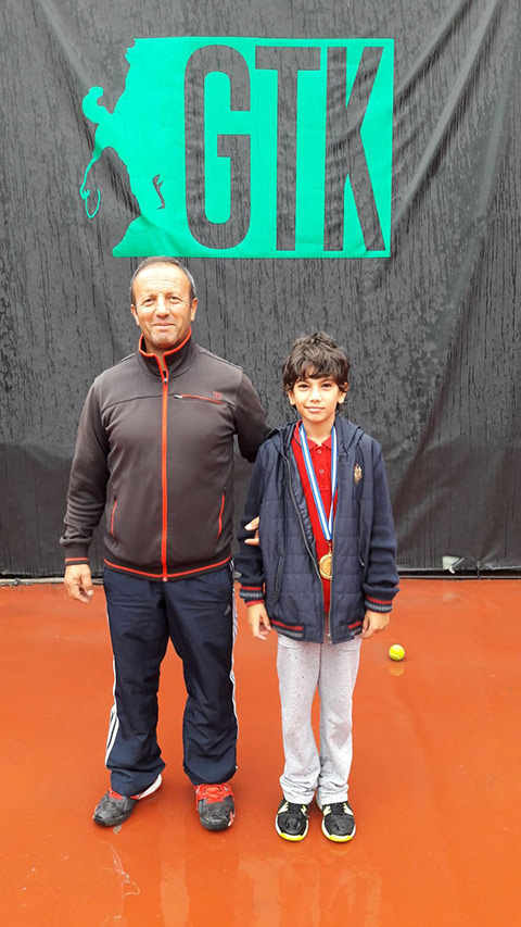 9-10 Yaş Tenis Turnuvası Şampiyonluğu 