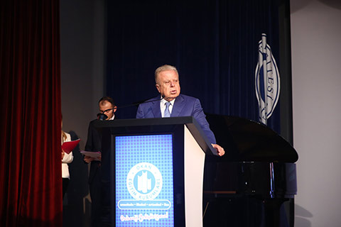 Anaokulu,Ortaokul ve Lise Öğrencilerimizin Mezuniyetlerini Coşkuyla Kutladık