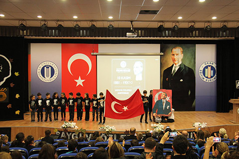 10 Kasım Atatürk'ü Anma Törenimizde Atamızı Saygı ve Özlemle Andık