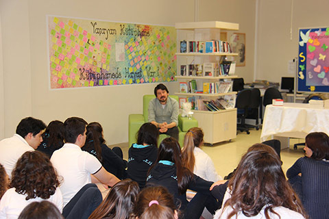 Çağdaş Yazar Hakan Bıçakçı ile Eseri Üzerine Söyleşi Gerçekleştirdik