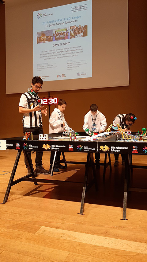 FIRST Lego League (FLL) Turnuvalarında Favor4TheWorld Takımımız Okulumuzu Başarıyla Temsil Etti