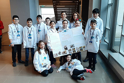 FIRST Lego League (FLL) Turnuvalarında Favor4TheWorld Takımımız Okulumuzu Başarıyla Temsil Etti 