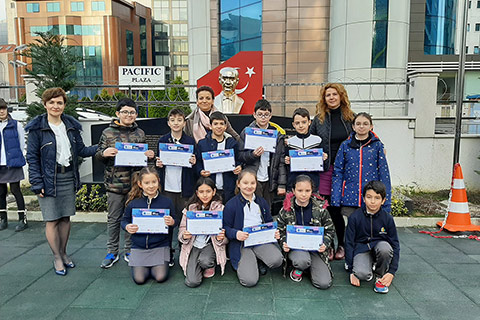 FIRST Lego League (FLL) Turnuvalarında Favor4TheWorld Takımımız Okulumuzu Başarıyla Temsil Etti