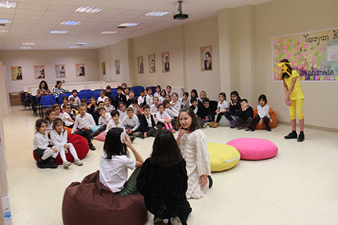 İki İnatçı Keçi İsimli Masal Performansını Gerçekleştirdik