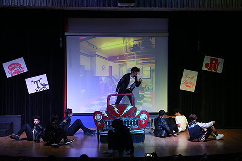 Lise Öğrencilerimiz Grease Müzikali'ni Sahnelediler