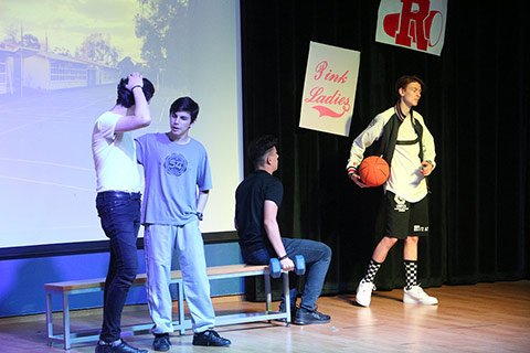 Lise Öğrencilerimiz Grease Müzikali'ni Sahnelediler