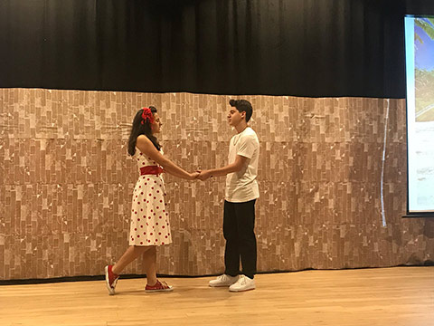 Lise Öğrencilerimiz Grease Müzikali'ni Sahnelediler