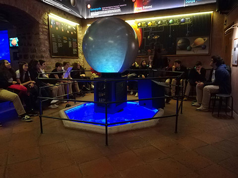 Okan Koleji Öğrencileri Rahmi Koç Müzesi Astronomi Atölyesi Gezisinde 