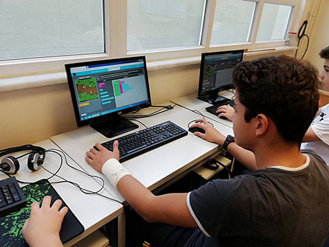 Okan Koleji Öğrencileri Uluslararası “ Hour Of Code “ Etkinliğinde Sertifikalarını  Almaya Hak Kazandılar 