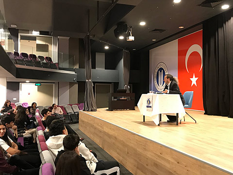 “Satranç” Kitabının Editörü Kıvanç Koçak ile Eseri Değerlendirdik