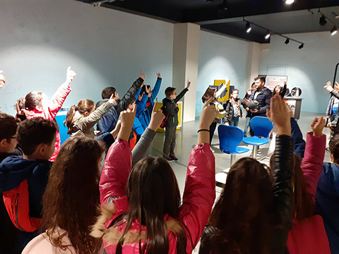 Tuzla 5. Sınıf Öğrencilerimizin Tuzla Planetaryum Gezisi