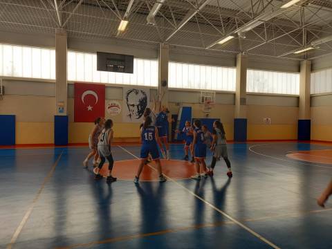 Basketbol Takımız İstanbul’da İlk 16 Takım Arasına Girdi 