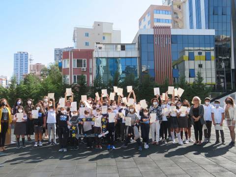 CAMBRIDGE Üniversitesi’nin İngilizce sınavlarına katılan öğrencilerimiz sertifikalarını aldılar 