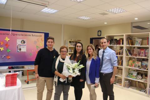 Yazar Feyza Hepçilingirler ile yaratıcı yazma atölyesi