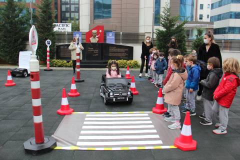  Mengerler Bostancı İşbirliği ile Sosyal Sorumluluk Projesi Gerçekleştirdik 