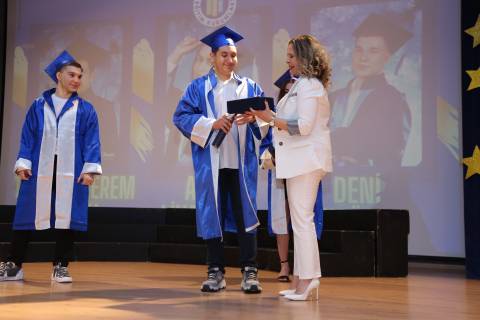 Tuzla Ortaokul-Lise Mezuniyet Törenimizi Büyük Bir Coşku ile Gerçekleştirdik