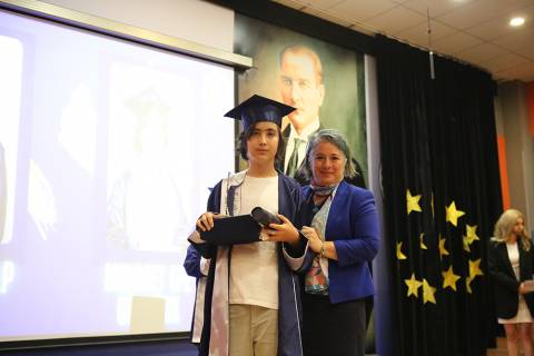 Tuzla Ortaokul-Lise Mezuniyet Törenimizi Büyük Bir Coşku ile Gerçekleştirdik