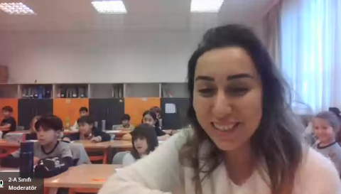 Öğrencilerimiz Online Söyleşilerde Kitapların Dünyasını Keşfettiler