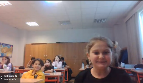 Öğrencilerimiz Online Söyleşilerde Kitapların Dünyasını Keşfettiler