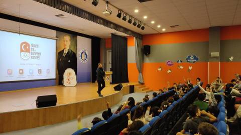 “Spor Kültürü ve Olimpik Eğitim Projesi” Sunumu ile Olimpiyat Tarihini Öğrendik