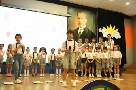 1. Sınıf Öğrencilerimizin Yıl Sonu Şenliği