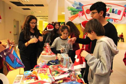 12. Geleneksel OkanVille Etkinliğimizde Öğrencilerimiz İngilizce ve İkinci Yabancı Dilleri Konuşarak Alışveriş Yaptılar 