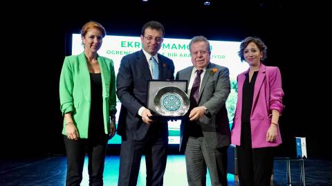 Lise Öğrencilerimize İBB Başkanı Ekrem İmamoğlu’ndan İlk Girişimcilik Dersi