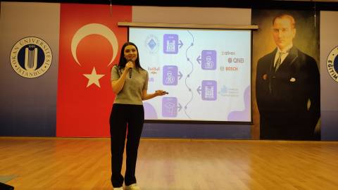 Öğrencilerimiz Kariyer Söyleşilerinde Meslekleri Tanıdılar