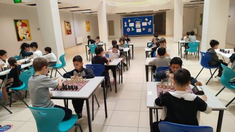  Öğrencilerimiz Satranç Turnuvasına Katıldılar 
