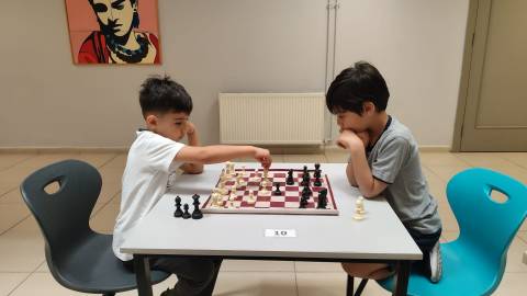  Öğrencilerimiz Satranç Turnuvasına Katıldılar 