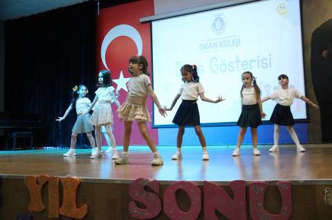 1. Sınıf Öğrencilerimizin Yıl Sonu Gösterisinde Öğrencilerimizle Gurur Duyduk