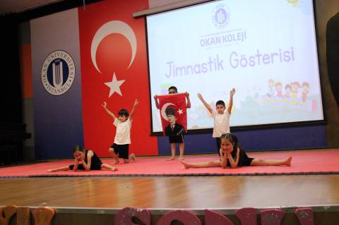 1. Sınıf Öğrencilerimizin Yıl Sonu Gösterisinde Öğrencilerimizle Gurur Duyduk