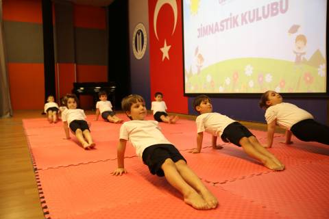 Anaokulundan İlkokula Geçiş Töreninde Öğrencilerimizde Gurur Duyduk