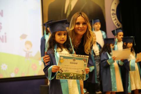Anaokulundan İlkokula Geçiş Töreninde Öğrencilerimizde Gurur Duyduk