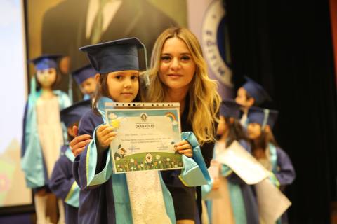 Anaokulundan İlkokula Geçiş Töreninde Öğrencilerimizde Gurur Duyduk