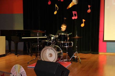 Genç Yeteneklerin Performansları Beğeniyle İzlendi  