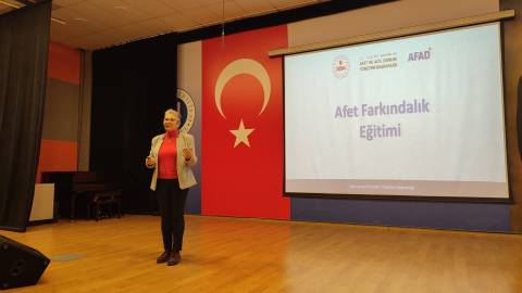 Öğrencilerimiz Afet Yönetimi Eğitimine Katıldılar 