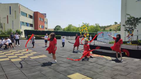 Öğrencilerimiz Dünya Dillerinde Yeteneklerini Sergilediler