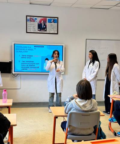 Öğrencilerimiz Okul Sağlığı Projesi Kapsamında Farkındalık Kazandılar 