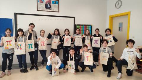 Öğrencilerimiz Pi Gününde Pi  Sayısını Yakından Tanıdılar   