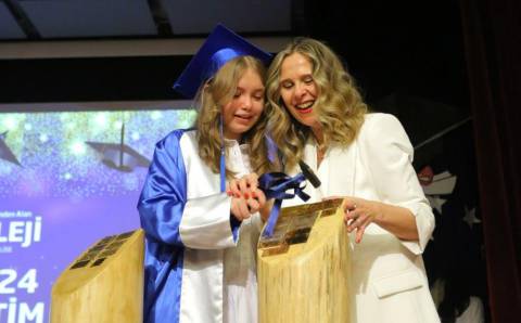 Ortaokul-Lise Mezuniyet Törenimizi Büyük Bir Coşku ve Gururla Gerçekleştirdik