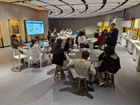 Öğrencilerimizle Göklerin ve Uzayın Yaşamını Keşfettik.  