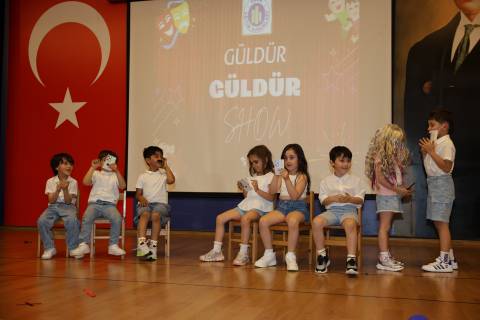 Anaokulu Öğrencilerimiz İlkokula Geçiş Törenimizde Yetenekleri ile Sahnedeydi