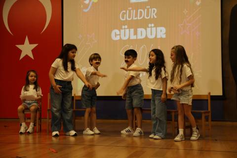 Anaokulu Öğrencilerimiz İlkokula Geçiş Törenimizde Yetenekleri ile Sahnedeydi