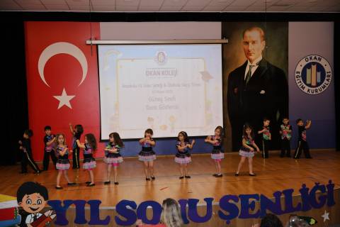Anaokulu Öğrencilerimiz İlkokula Geçiş Törenimizde Yetenekleri ile Sahnedeydi