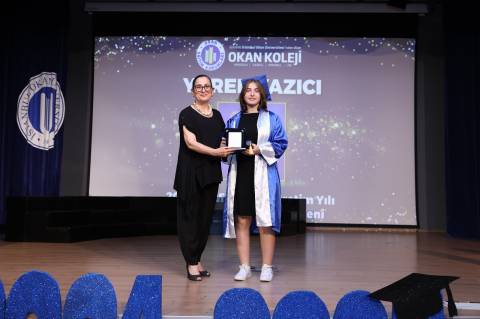  Gurur ve Mutluluk Bir Arada: Ortaokulda 10. Lisede 12. Dönem Mezunlarını Geleceğe Uğurladık 