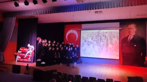 Çanakkale Zaferi’nin 110. yıl dönümünde Cumhuriyetimizin Kurucusu Gazi Mustafa Kemal Atatürk'ü, kahraman şehitlerimizi saygı ve minnetle andık.