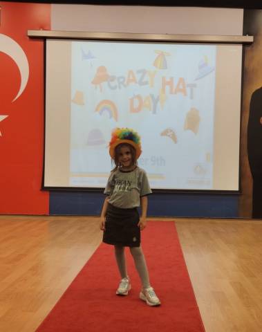 Crazy Hat Day ile Yaratıcılık Zirveye Çıktı 