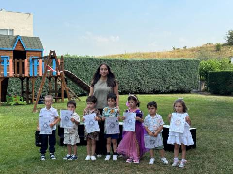 Öğrencilerimizin Karne Mutluluğunu Paylaştık